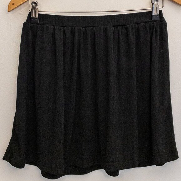 SHEIN Black Ribbed Mini Skirt with Tie Waist – Size Large - Picture 2 of 4